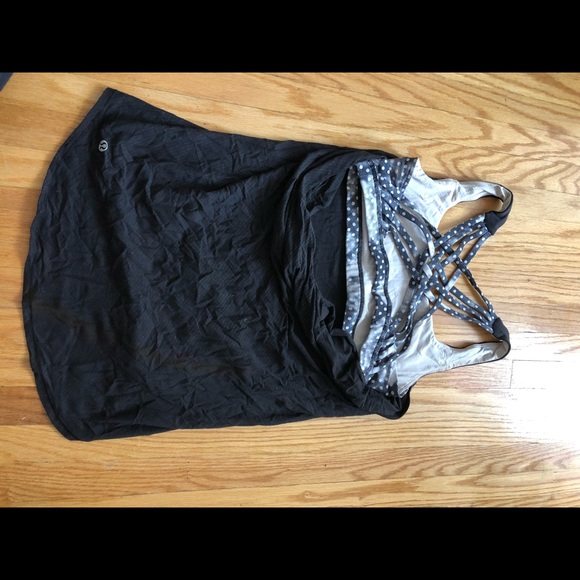 Lululemon - Picture 10 of 16